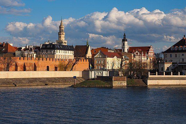 Główny obrazek dla Niejasne interesy w Opolu